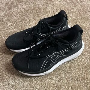 asics GEL-NIMBUS 25; size 9
